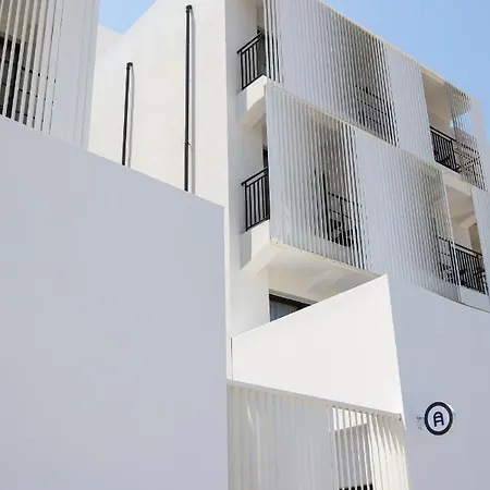 Alinea Urban Saripolou Square 4*