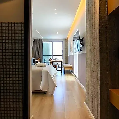 아파트호텔 Alinea Urban Saripolou Square 4*