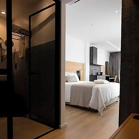 Alinea Urban Saripolou Square 4*