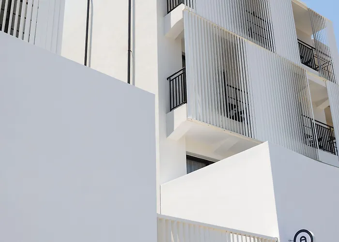 Alinea Urban Saripolou Square Ξενοδοχείο με διαμερίσματα Λεμεσός